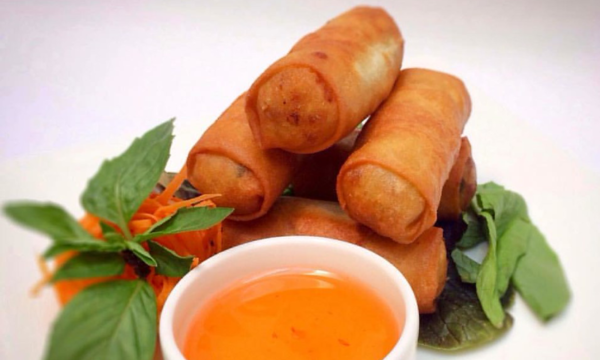 Noy Egg Rolls